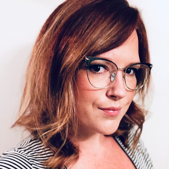 Meet your Posher, Stephanie - Picture 1 of 1